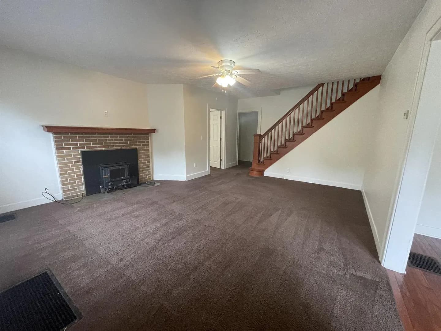 Bloomington House: 714 E 1st St