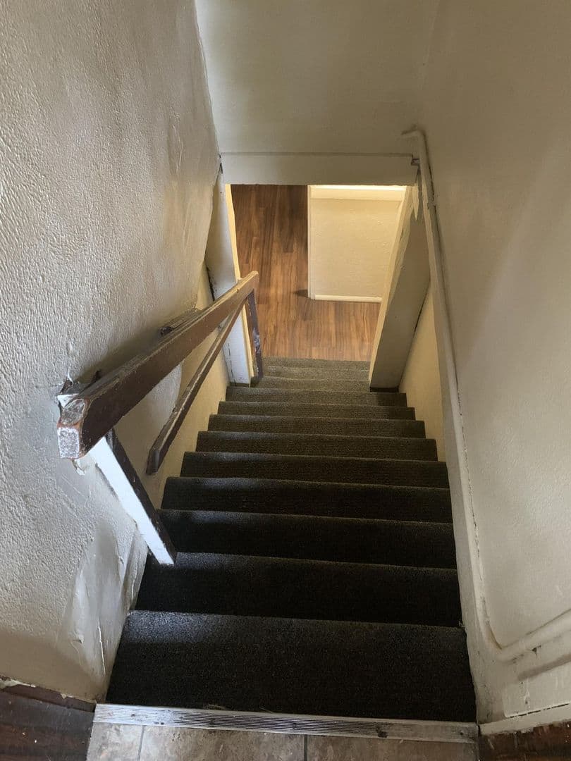 Bloomington House: 320 N. Lincoln