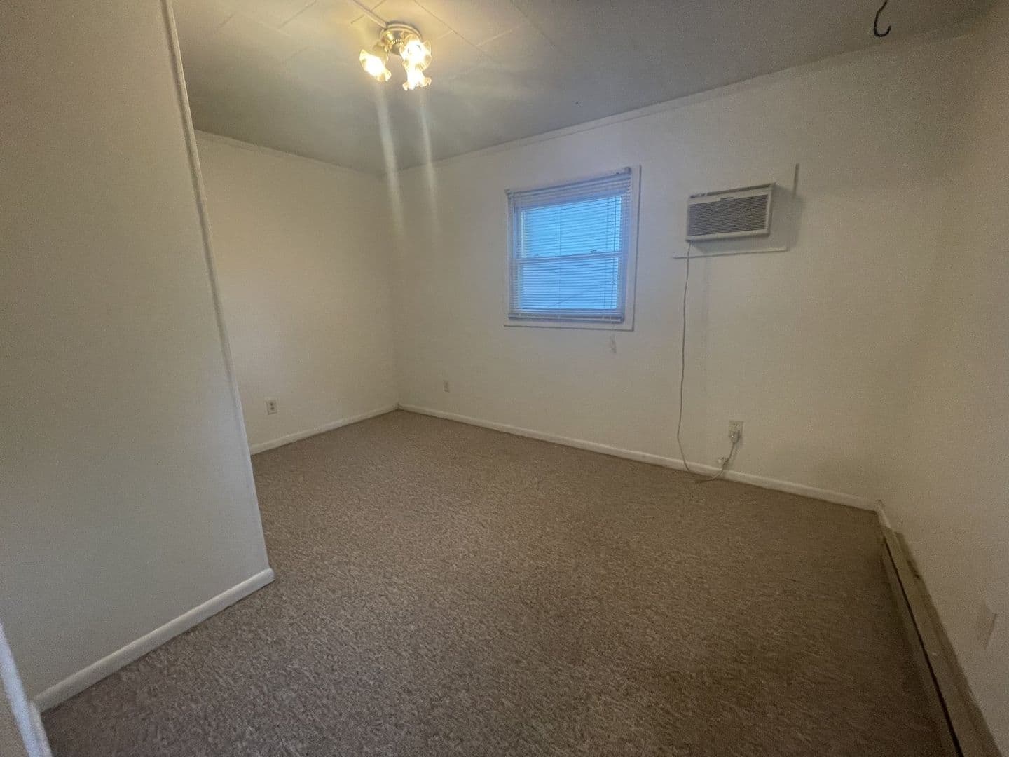 Bloomington Apartment: 416 E. 2nd St.