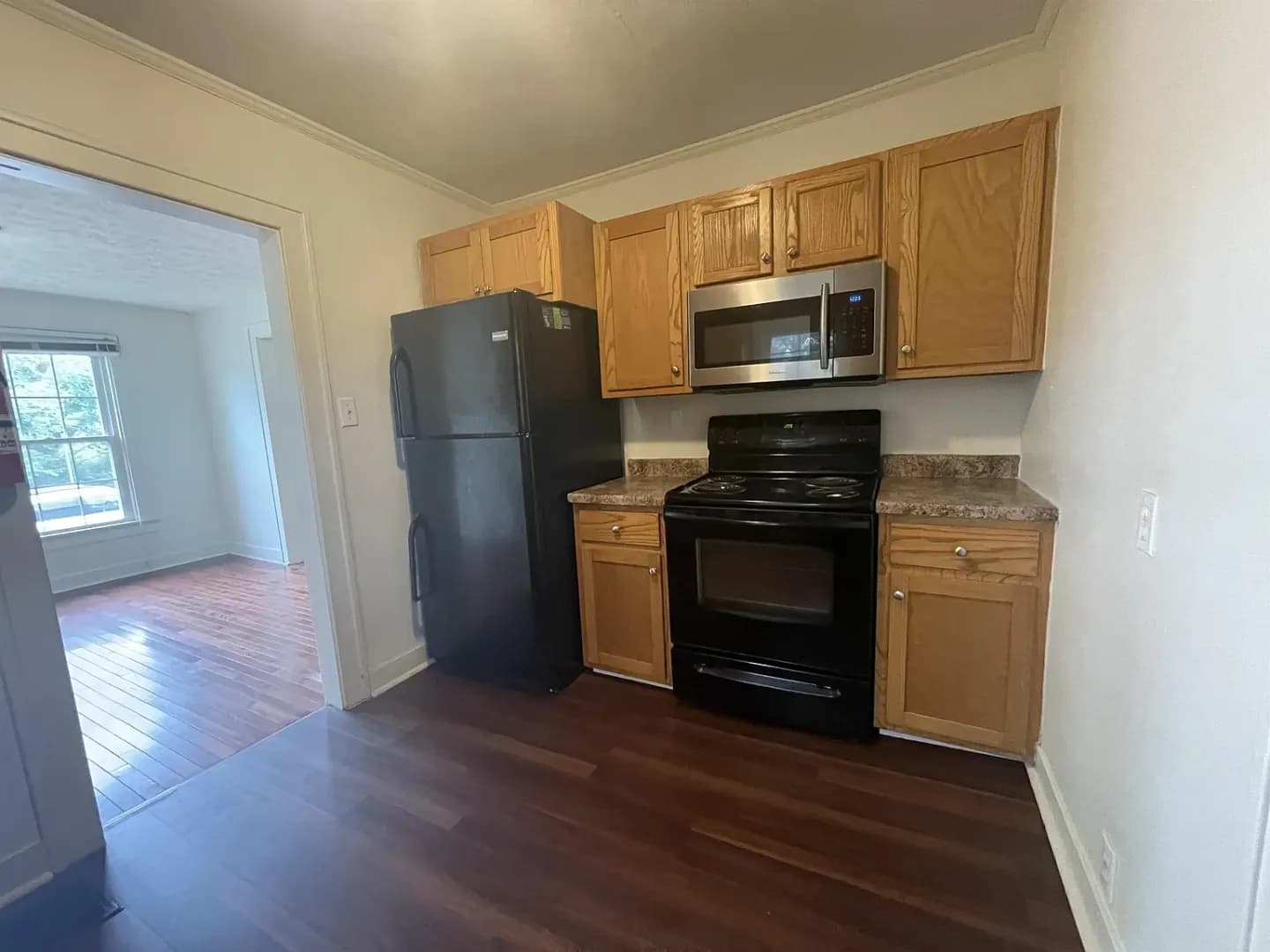 Bloomington House: 714 E 1st St