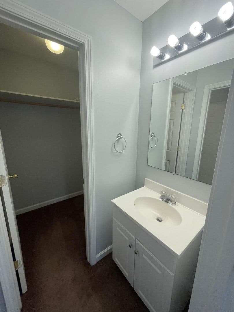 Bloomington House: 305 S. Mitchell