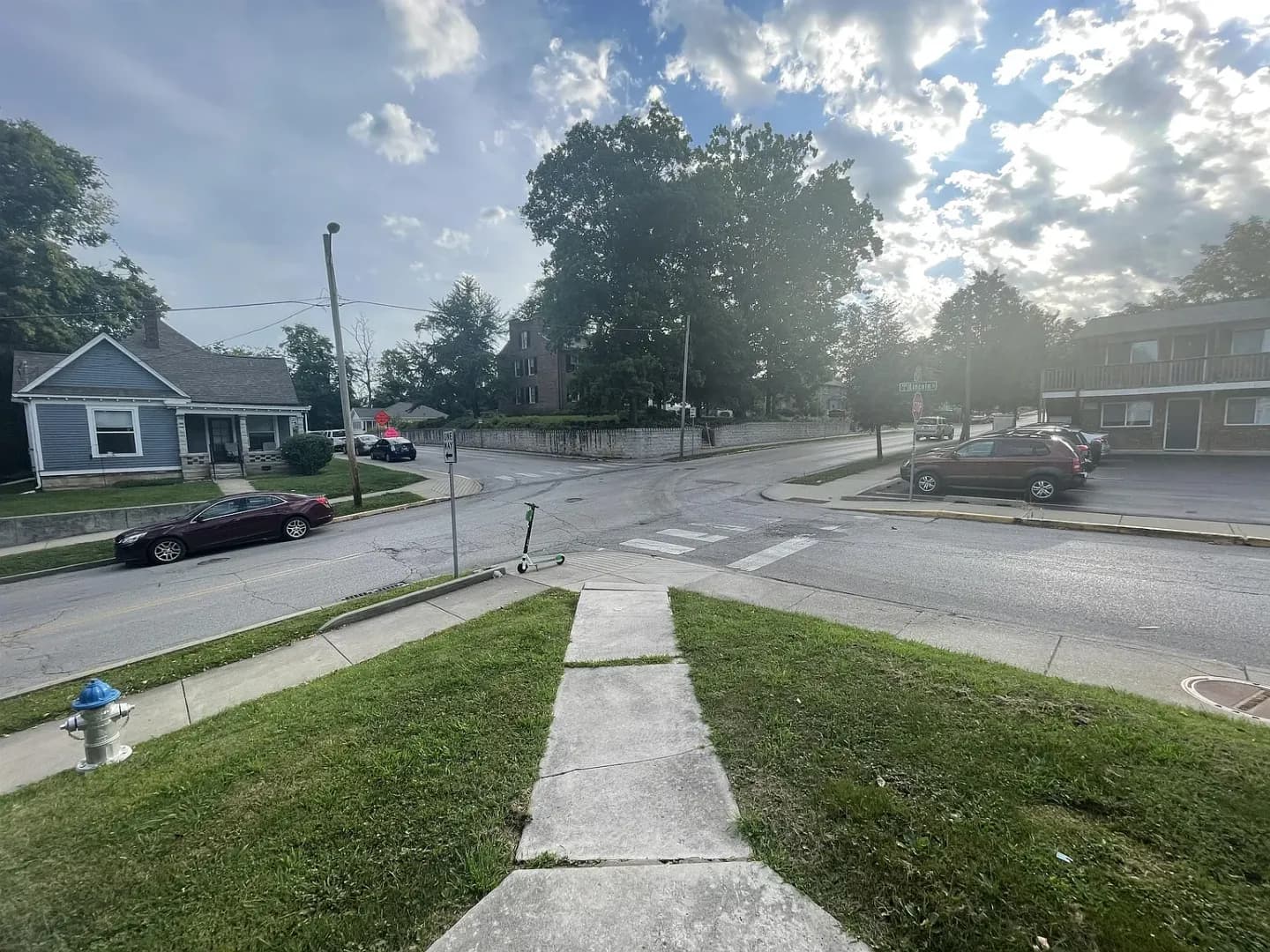 Bloomington House: 500 S Lincoln St