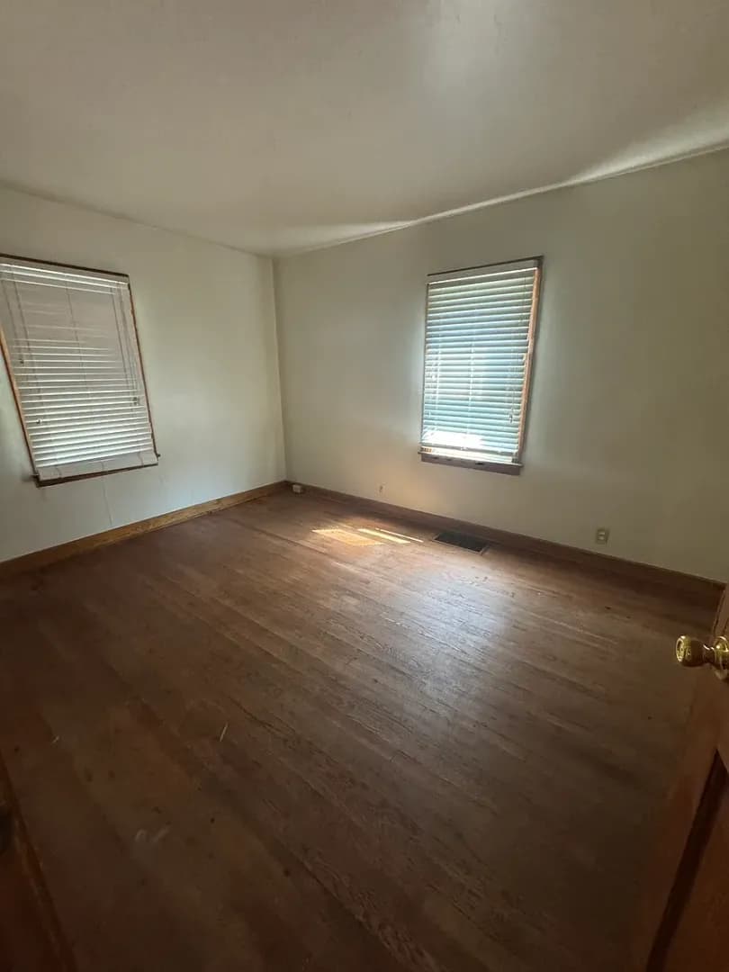 Bloomington House: 805 S Henderson St