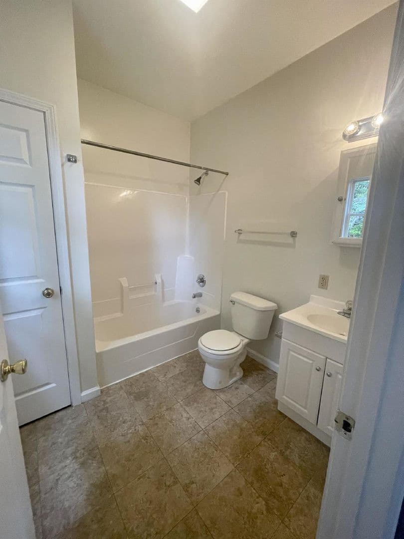 Bloomington House: 211 E. 2nd St.