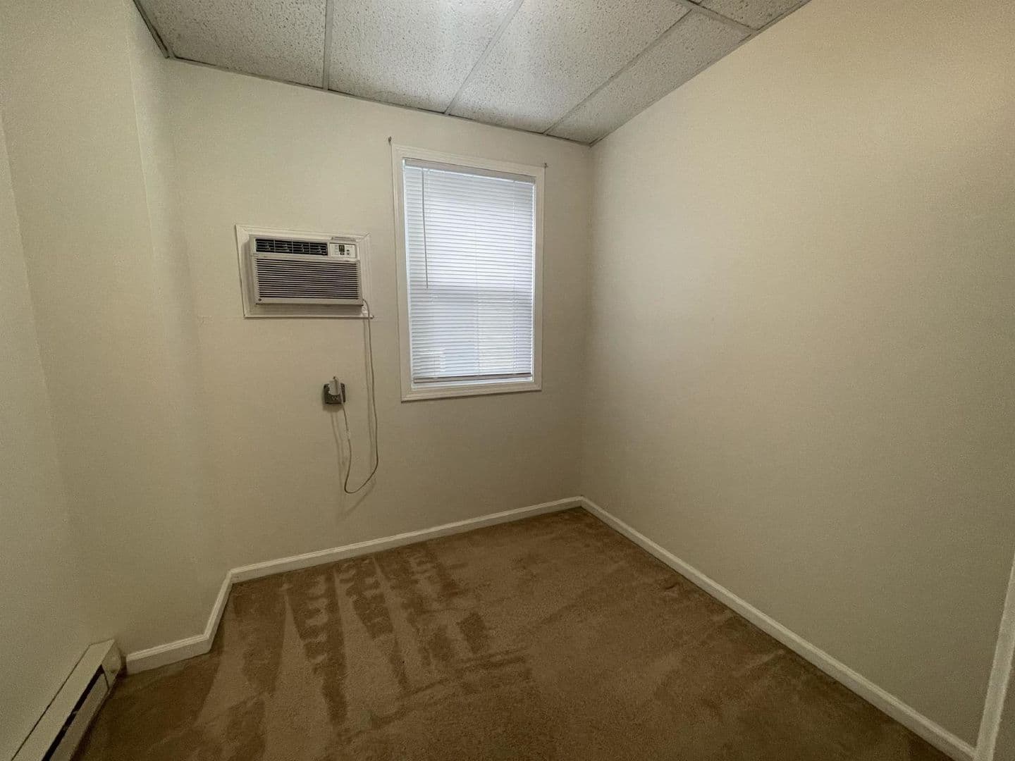 Bloomington Apartment: 416 E. 2nd St.