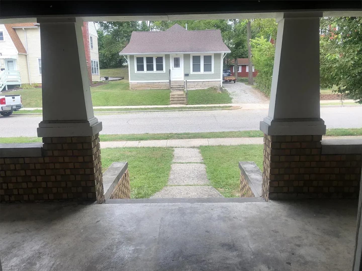 Bloomington House: 718 E Hunter