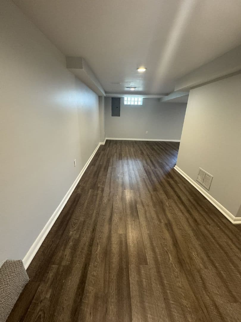 Bloomington House: 321 E. University