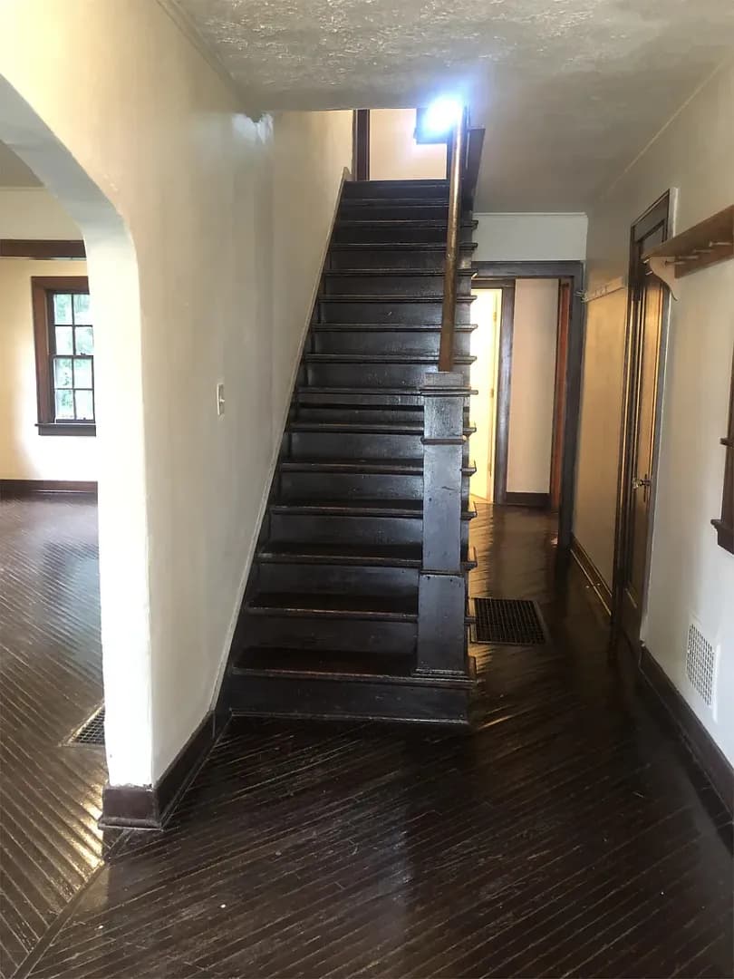 Bloomington House: 718 E Hunter