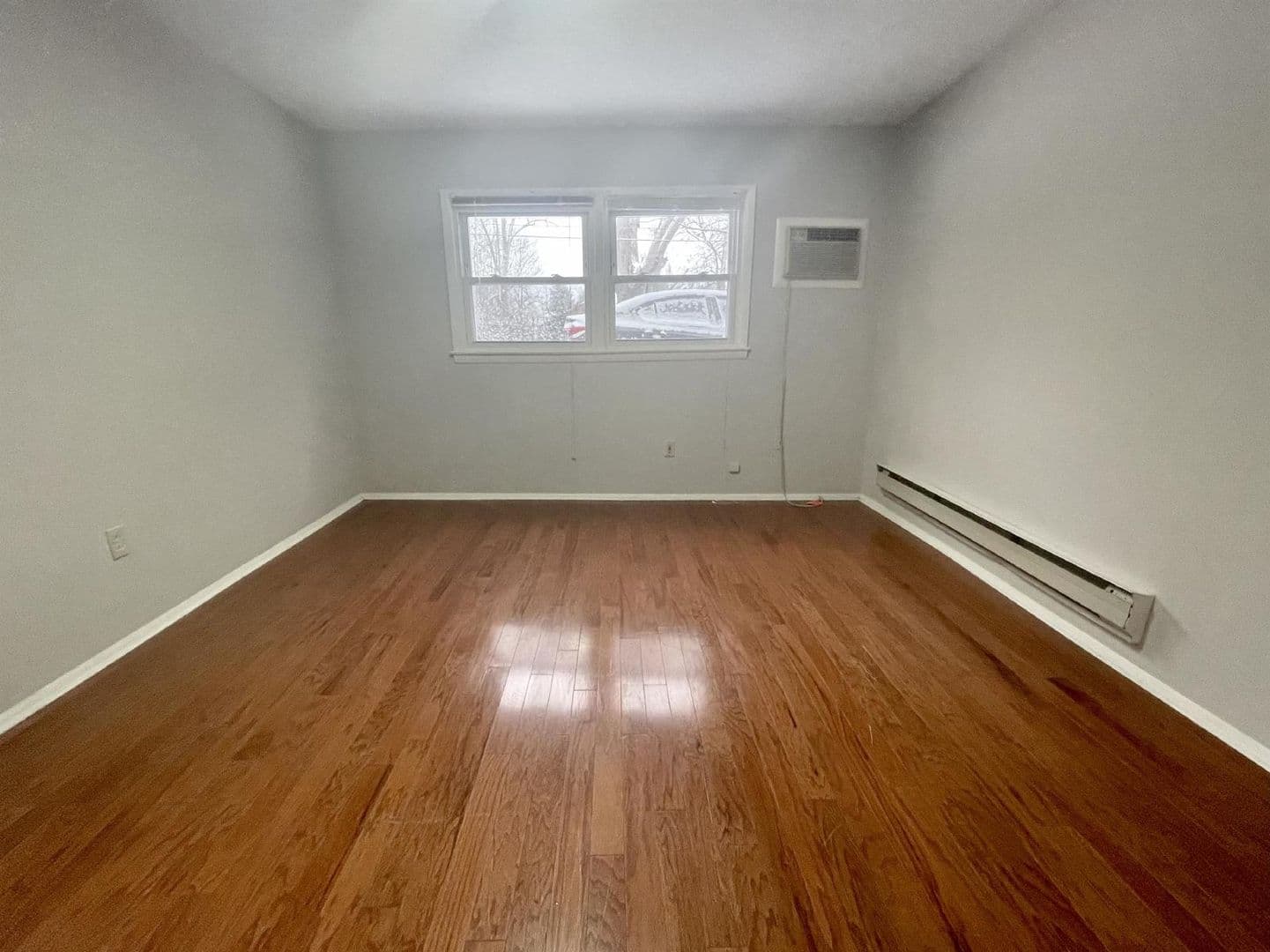 Bloomington Apartment: 416 E. 2nd St.