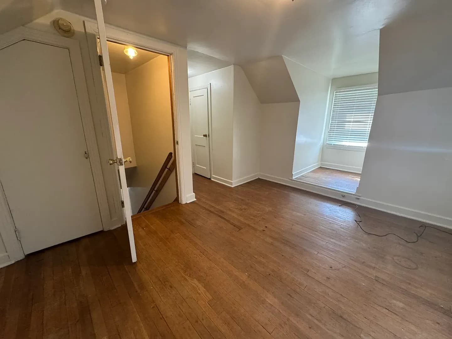 Bloomington House: 805 S Henderson St