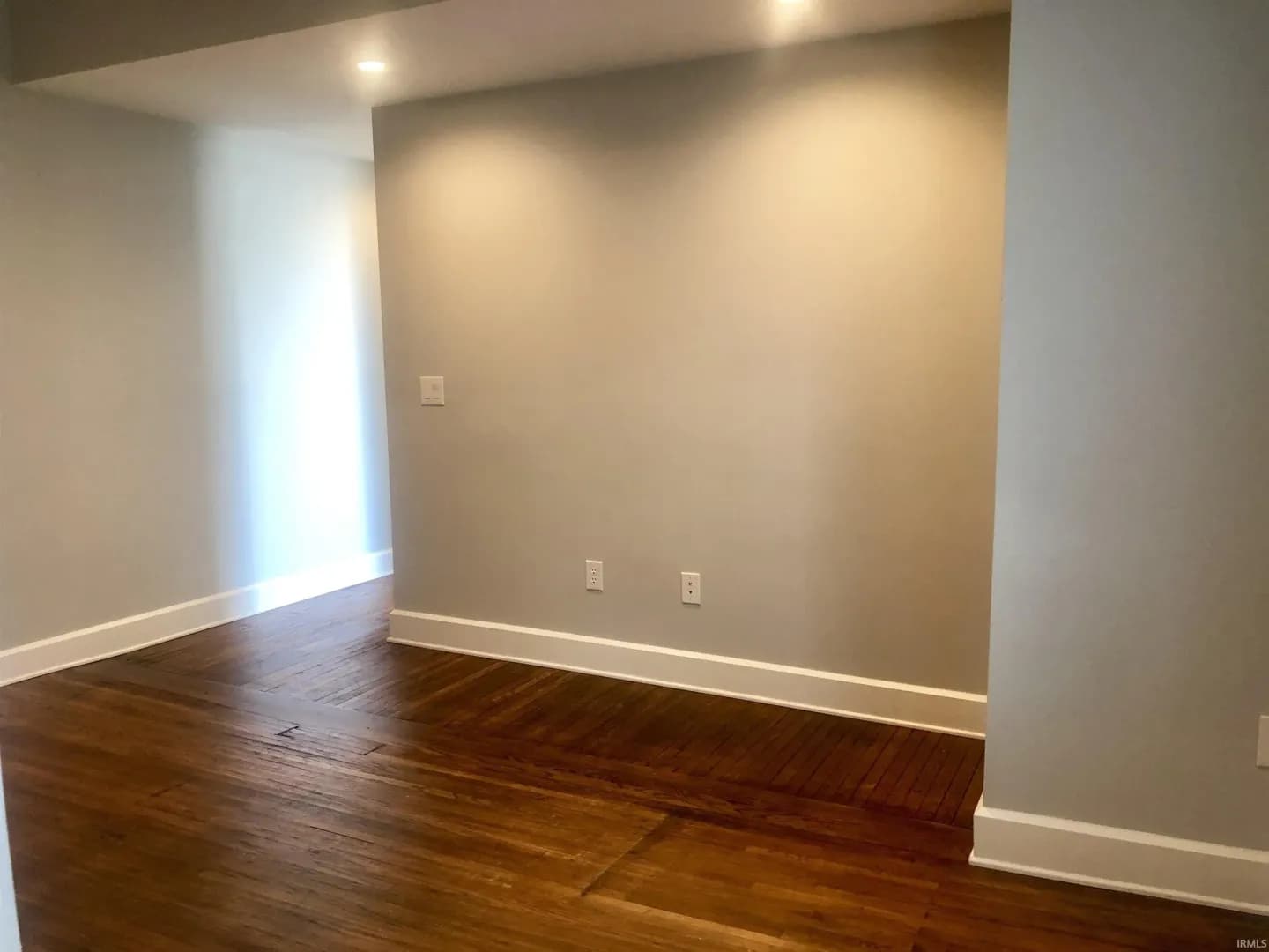 Bloomington Apartment: 729 E Hunter