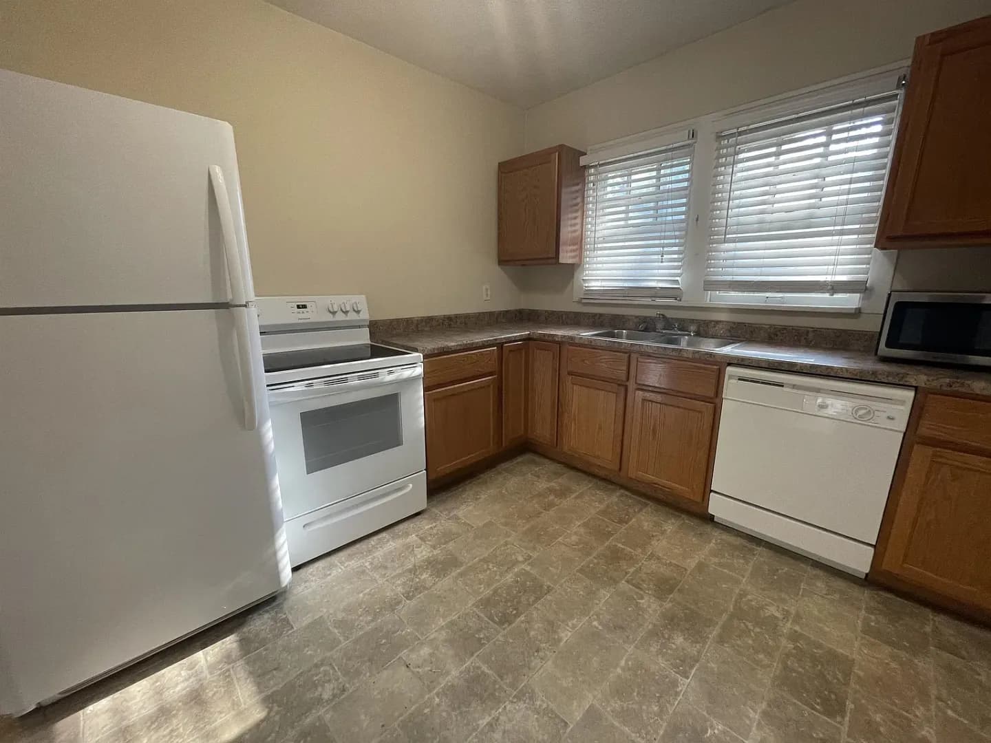 Bloomington House: 449 S Henderson St