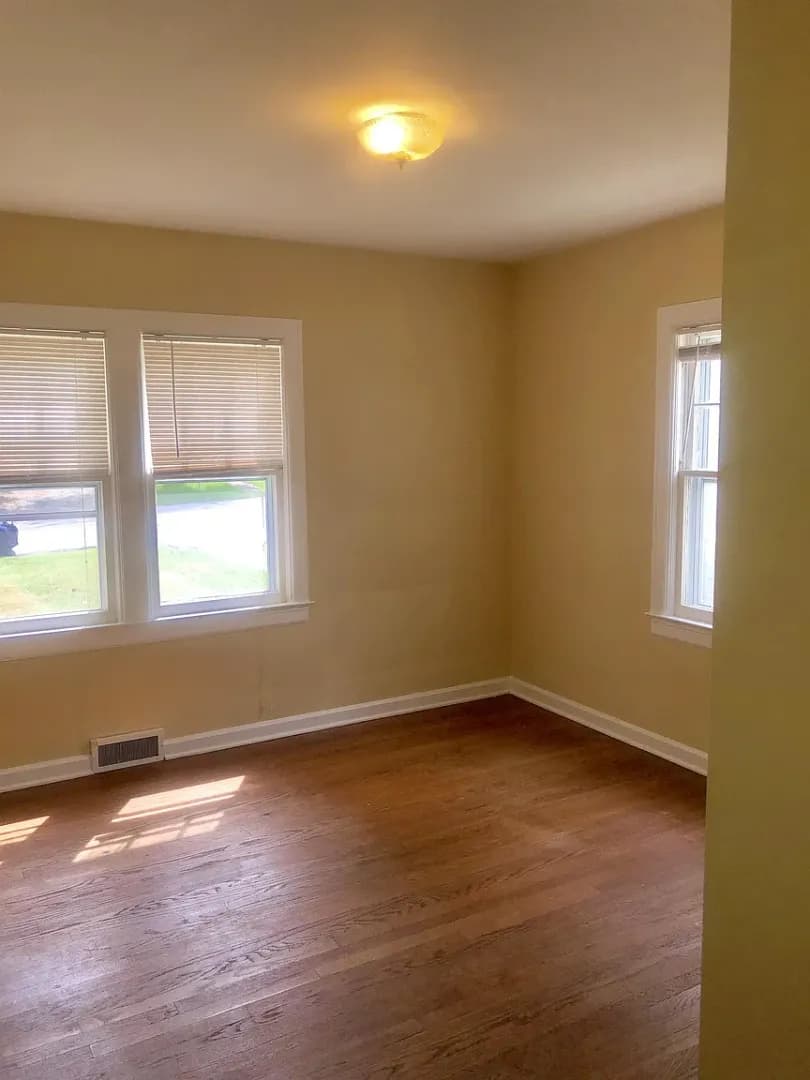Bloomington House: 510 S Mitchell St