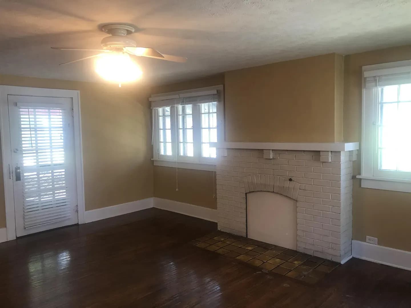 Bloomington House: 449 S Henderson St