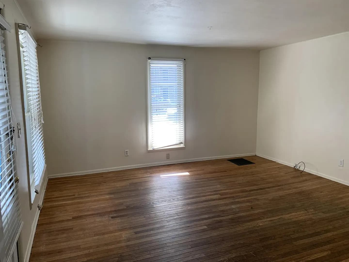 Bloomington House: 500 S Lincoln St