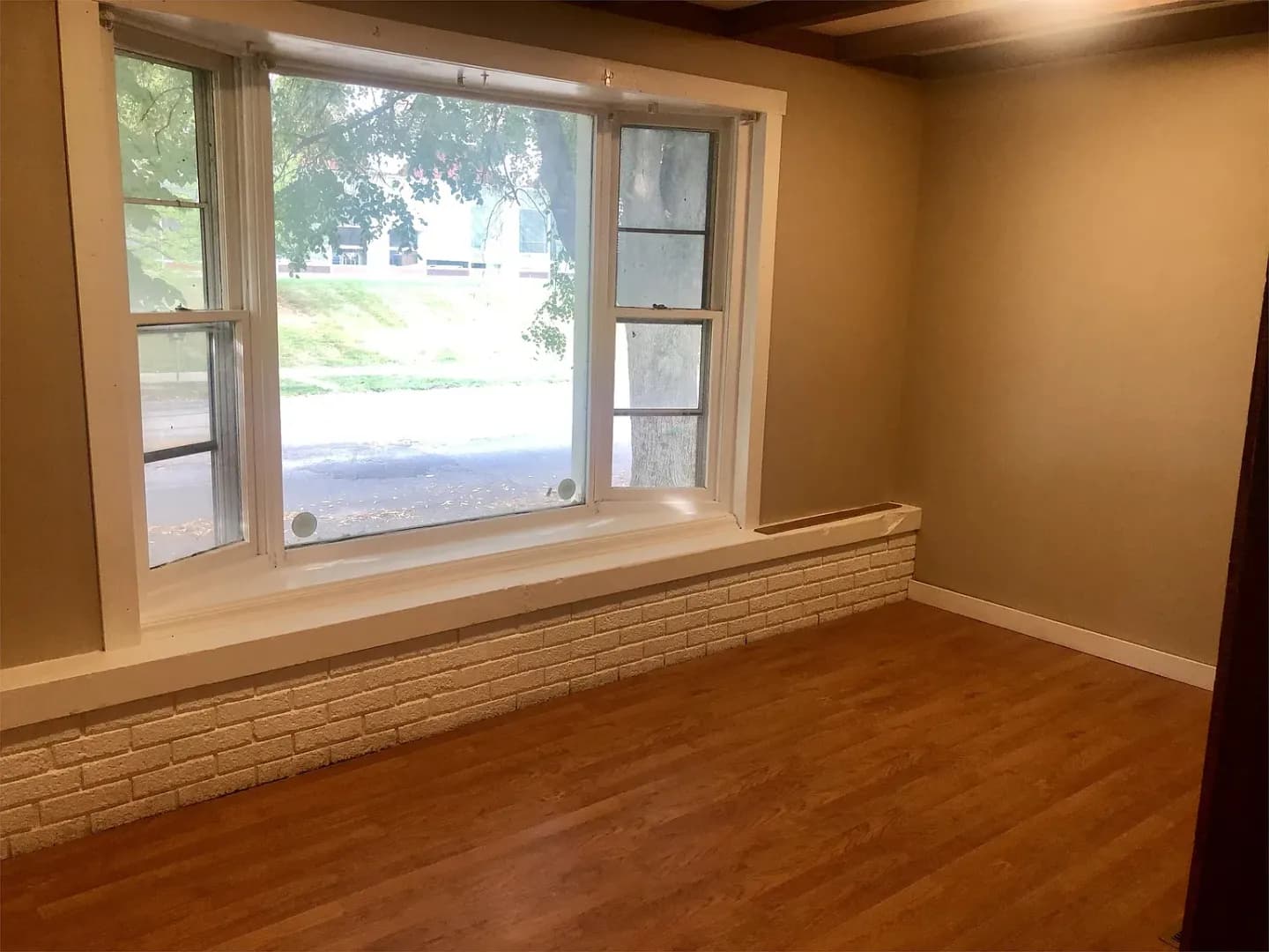 Bloomington House: 425 E 7th
