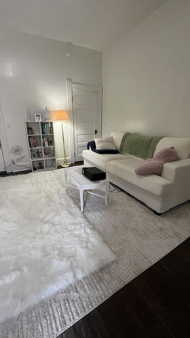 Bloomington House: 317 N. Indiana #2