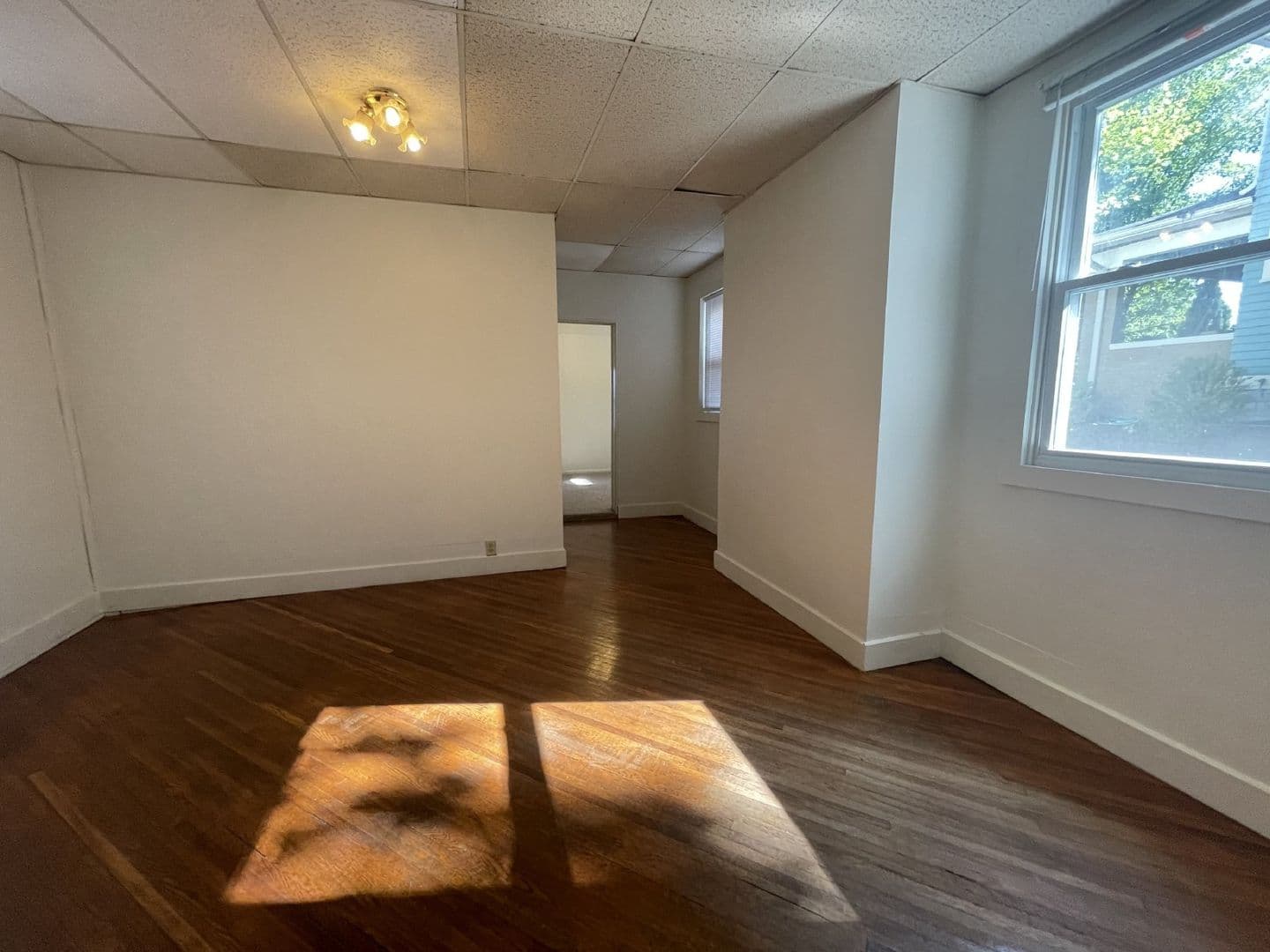 Bloomington Apartment: 416 E. 2nd St.