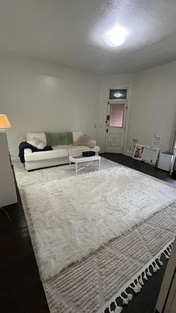 Bloomington House: 317 N. Indiana #2
