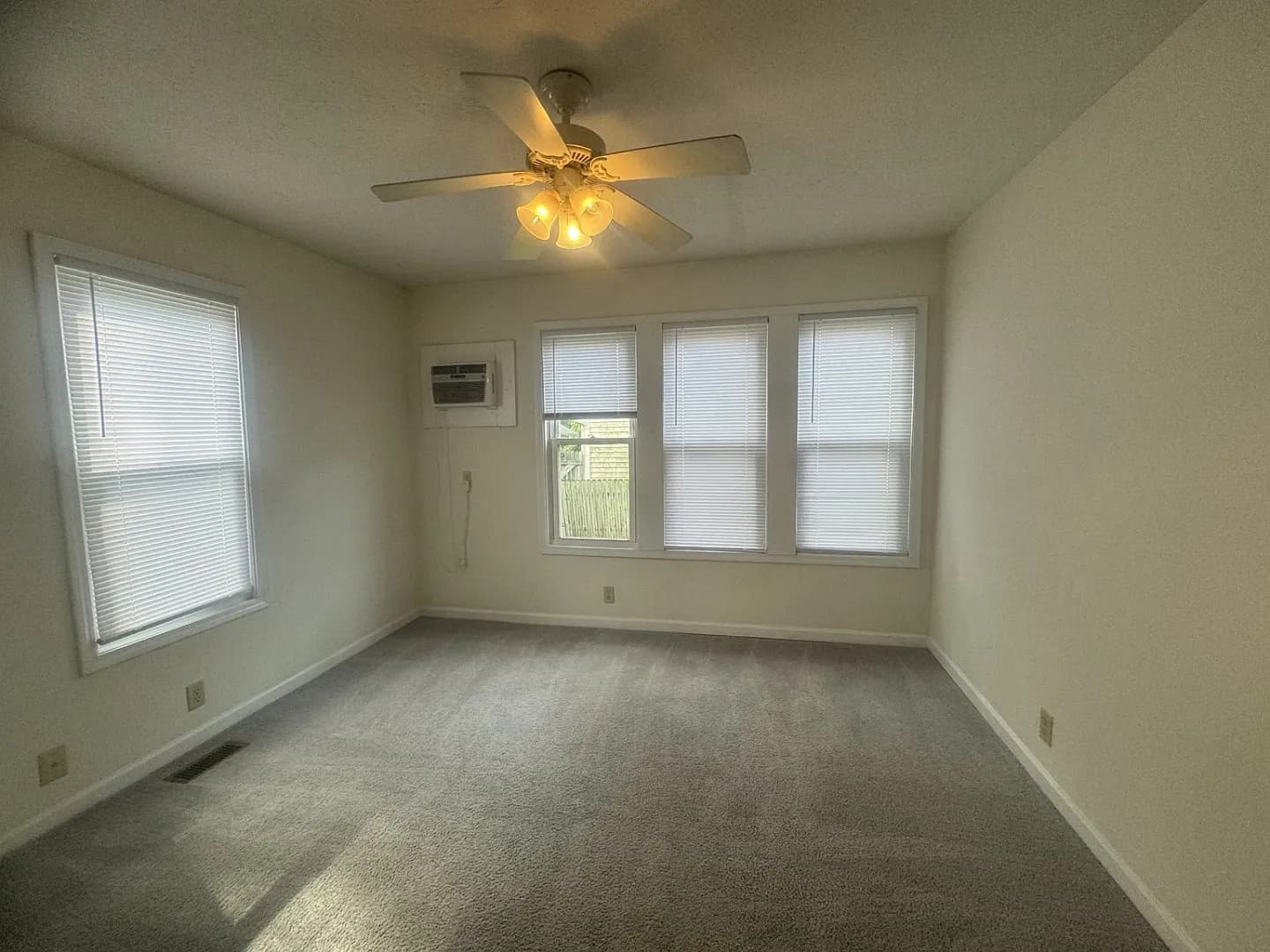 Bloomington House: 416 N. Grant