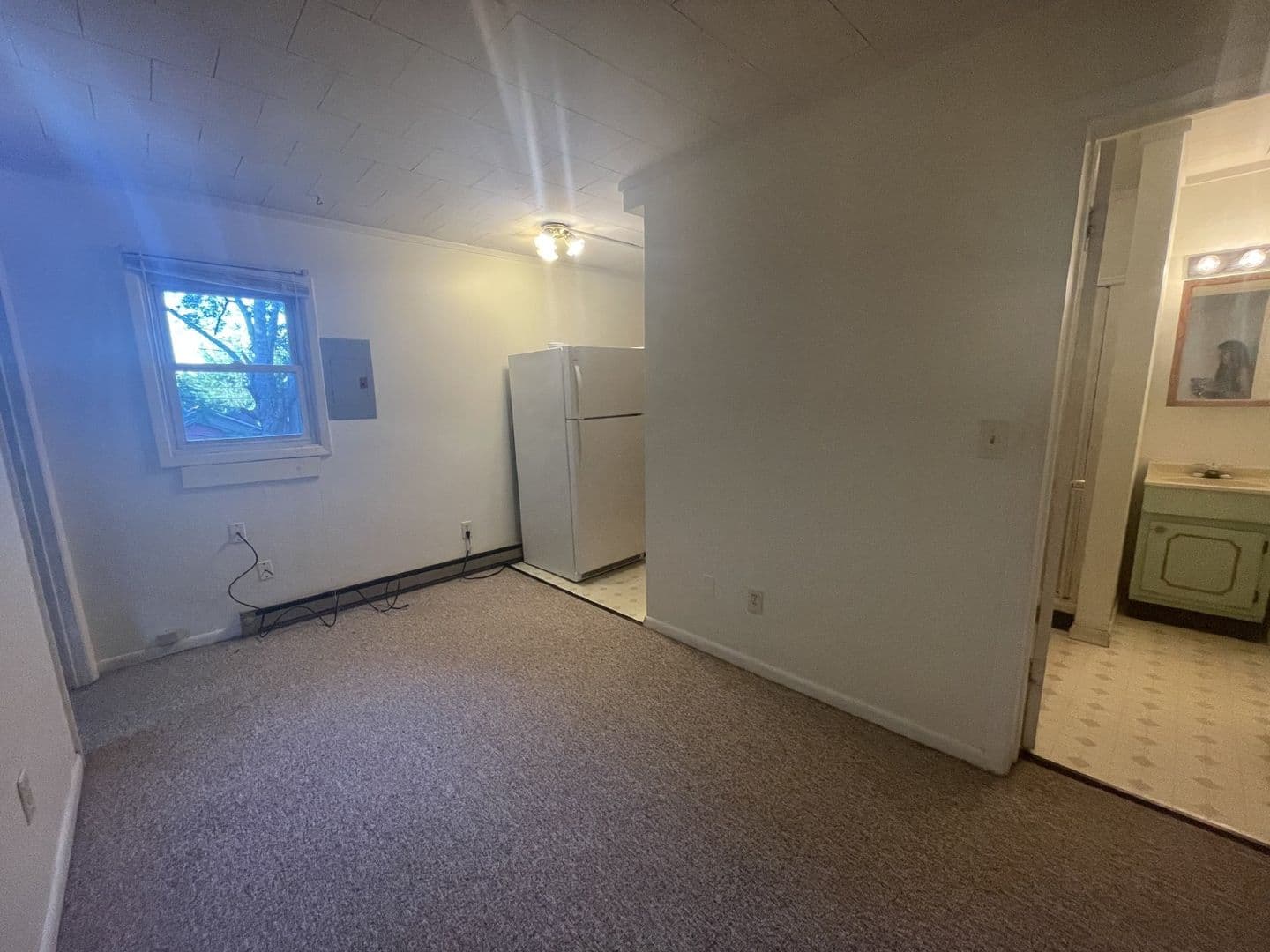 Bloomington Apartment: 416 E. 2nd St.