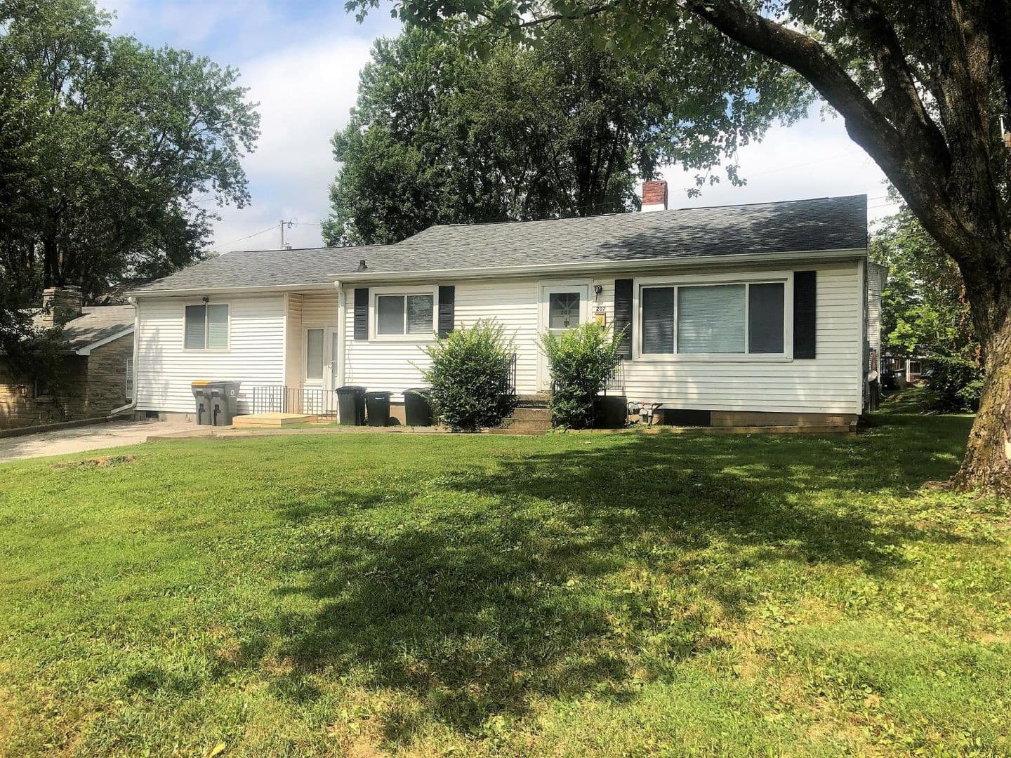 Bloomington House: 207 E. 19th St.