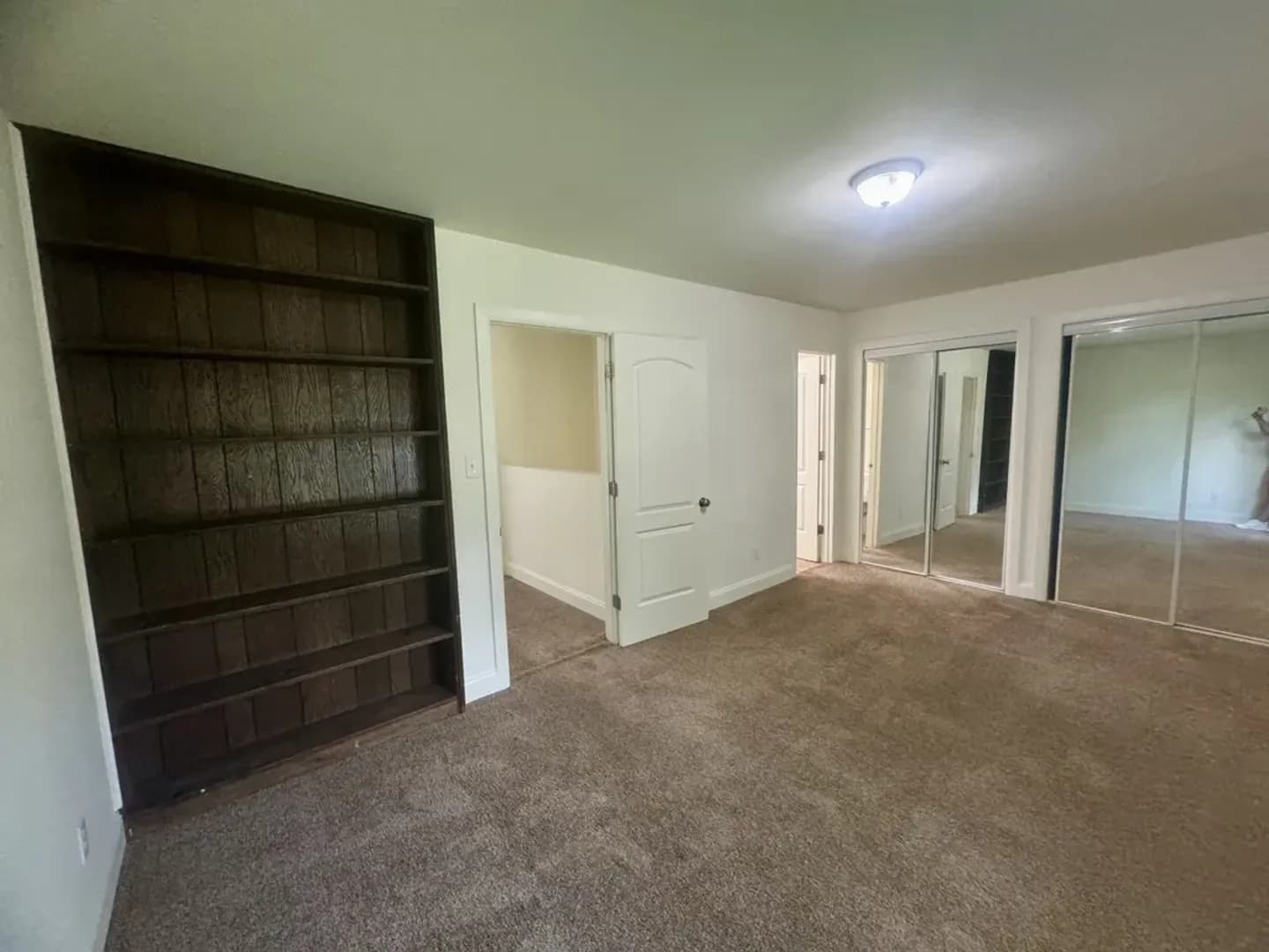 Bloomington Apartment: 521 E. 7th St.