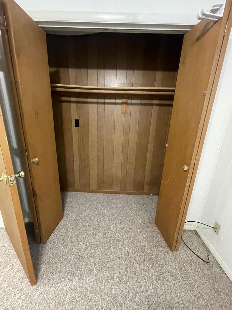 Bloomington Apartment: 416 E. 2nd St.