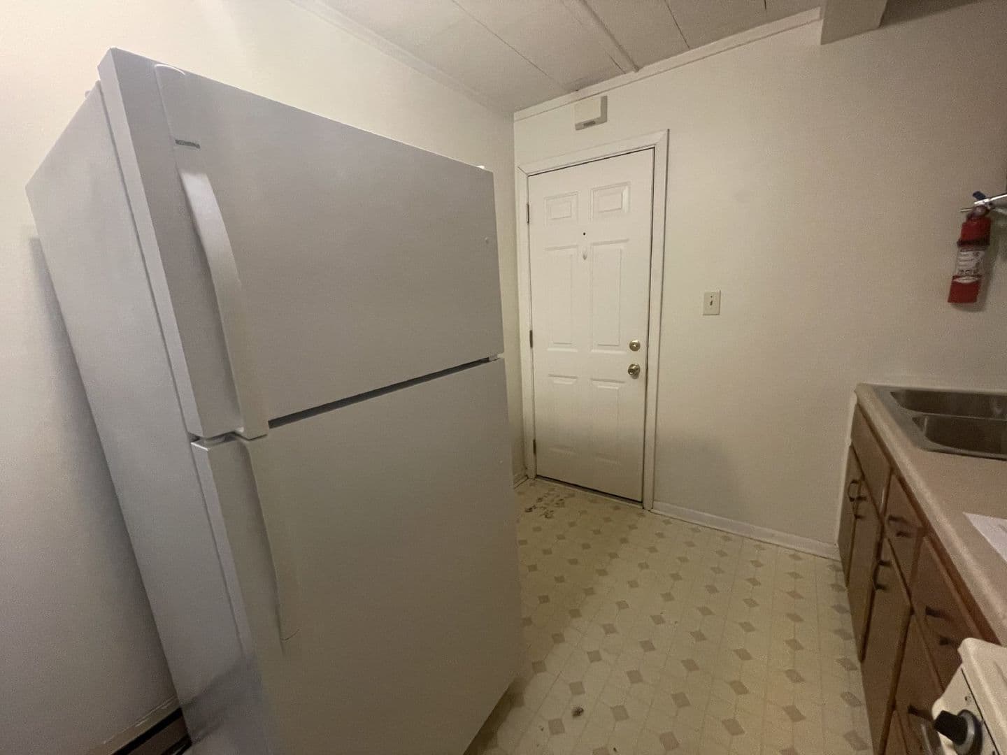 Bloomington Apartment: 416 E. 2nd St.