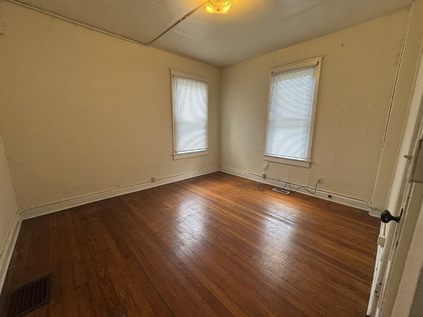 Bloomington House: 215 E. 9th St.