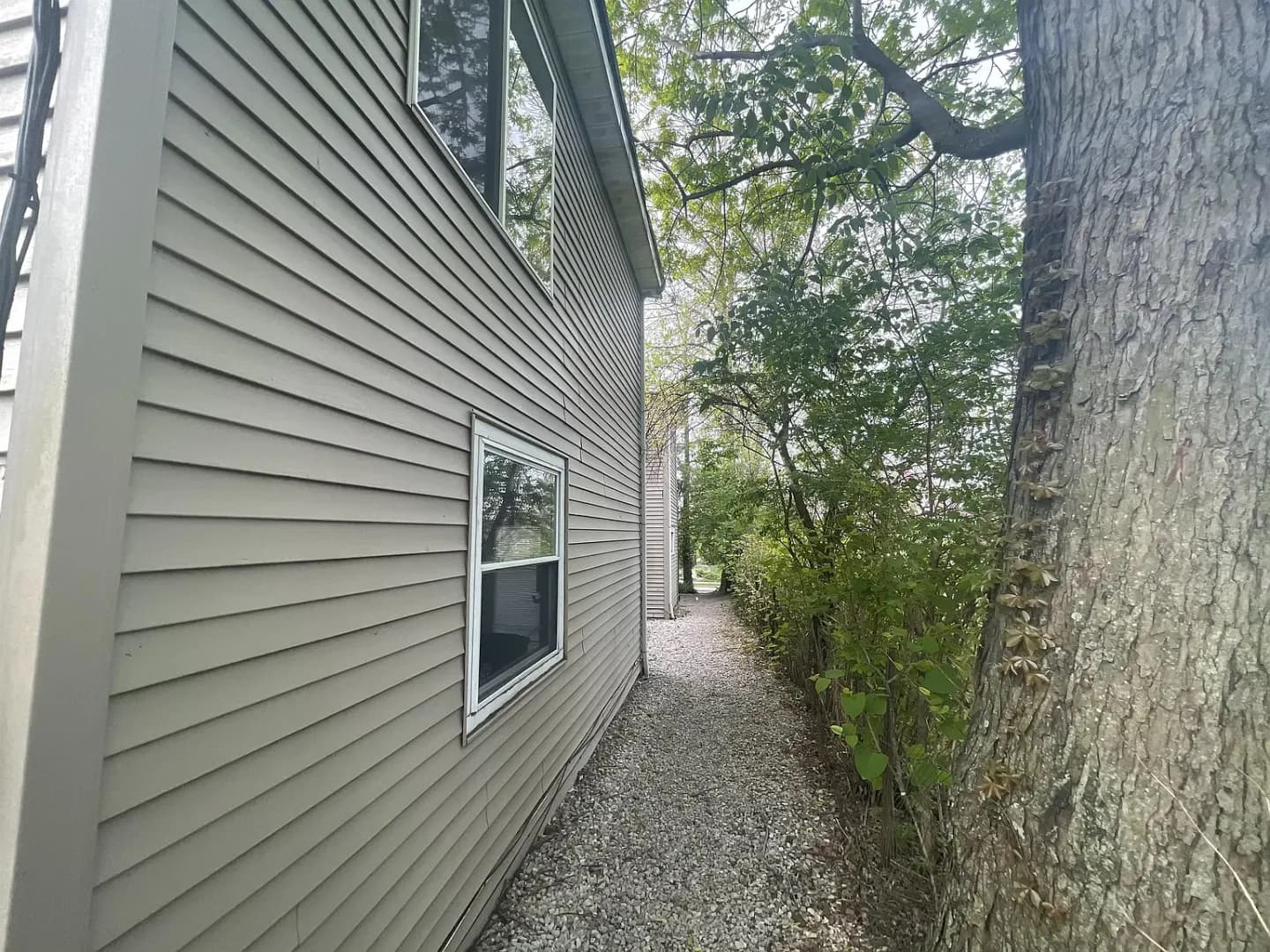 Bloomington Apartment: 521 E. 7th St.