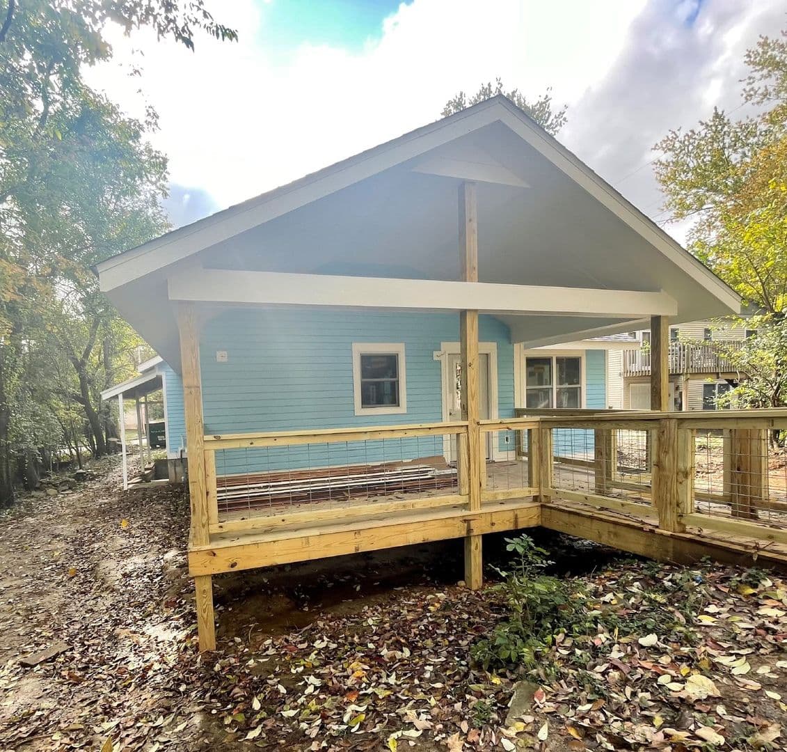 Bloomington House: 1215 E. Hunter Ave.