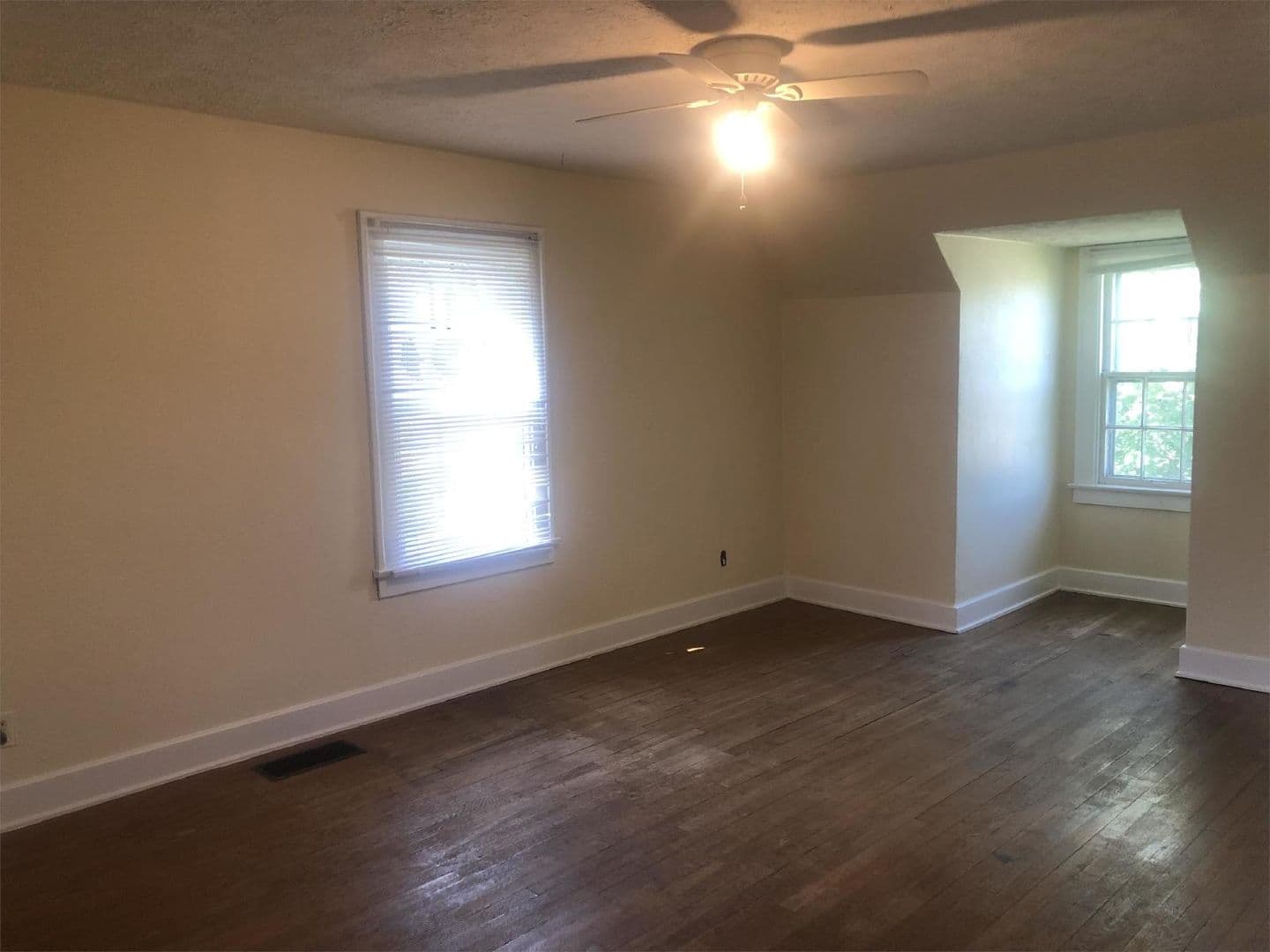 Bloomington House: 405 S. Eagleson