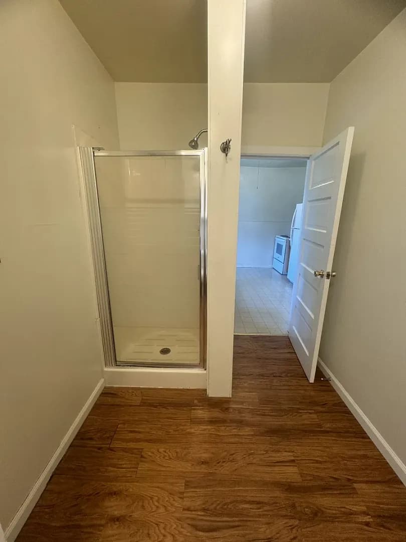 Bloomington Apartment: 420 S. Fess