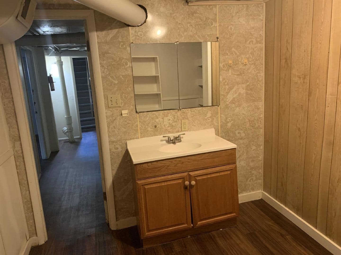 Bloomington House: 320 N. Lincoln