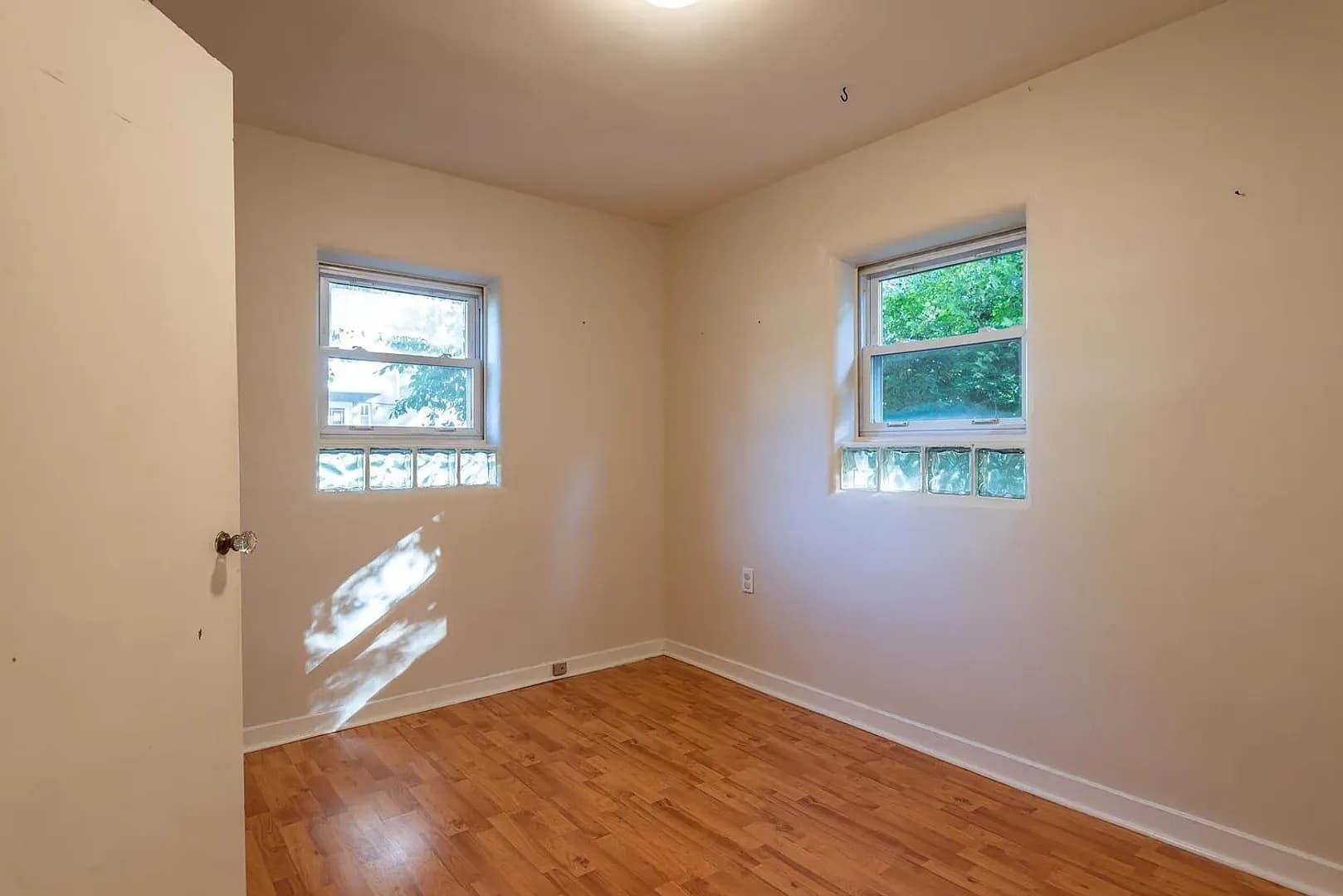 Bloomington House: 817 S Henderson