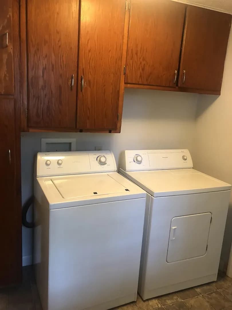 Bloomington Apartment: 615 N Lincoln St