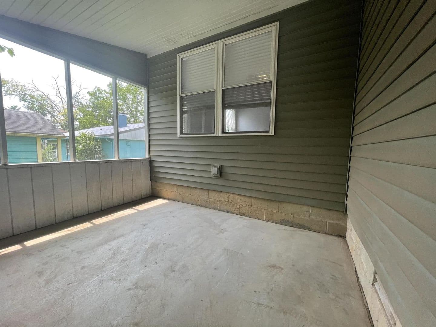 Bloomington House: 305 S. Mitchell