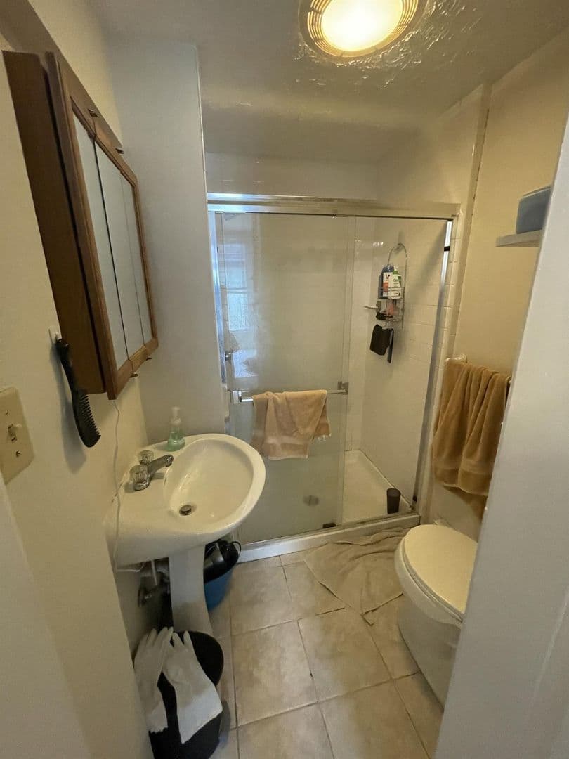 Bloomington Apartment: 416 E. 2nd St.