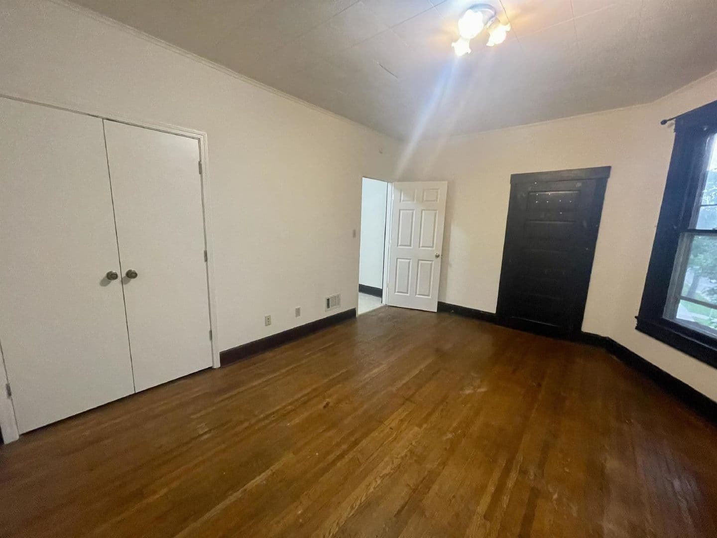 Bloomington House: 403 N. Indiana