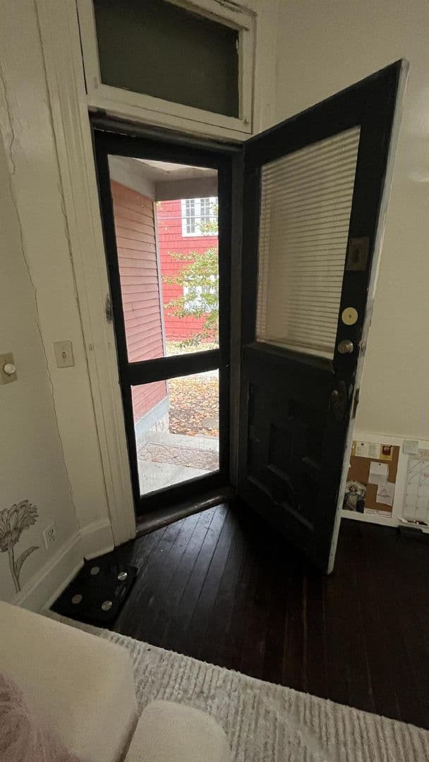 Bloomington House: 317 N. Indiana #2