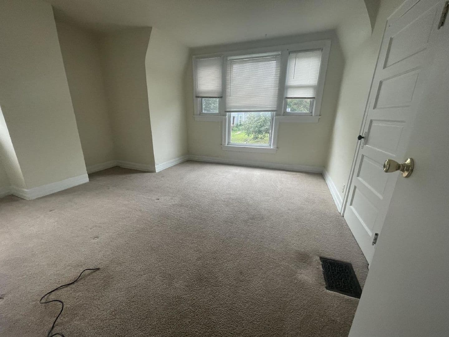 Bloomington House: 401 E. 2nd St.