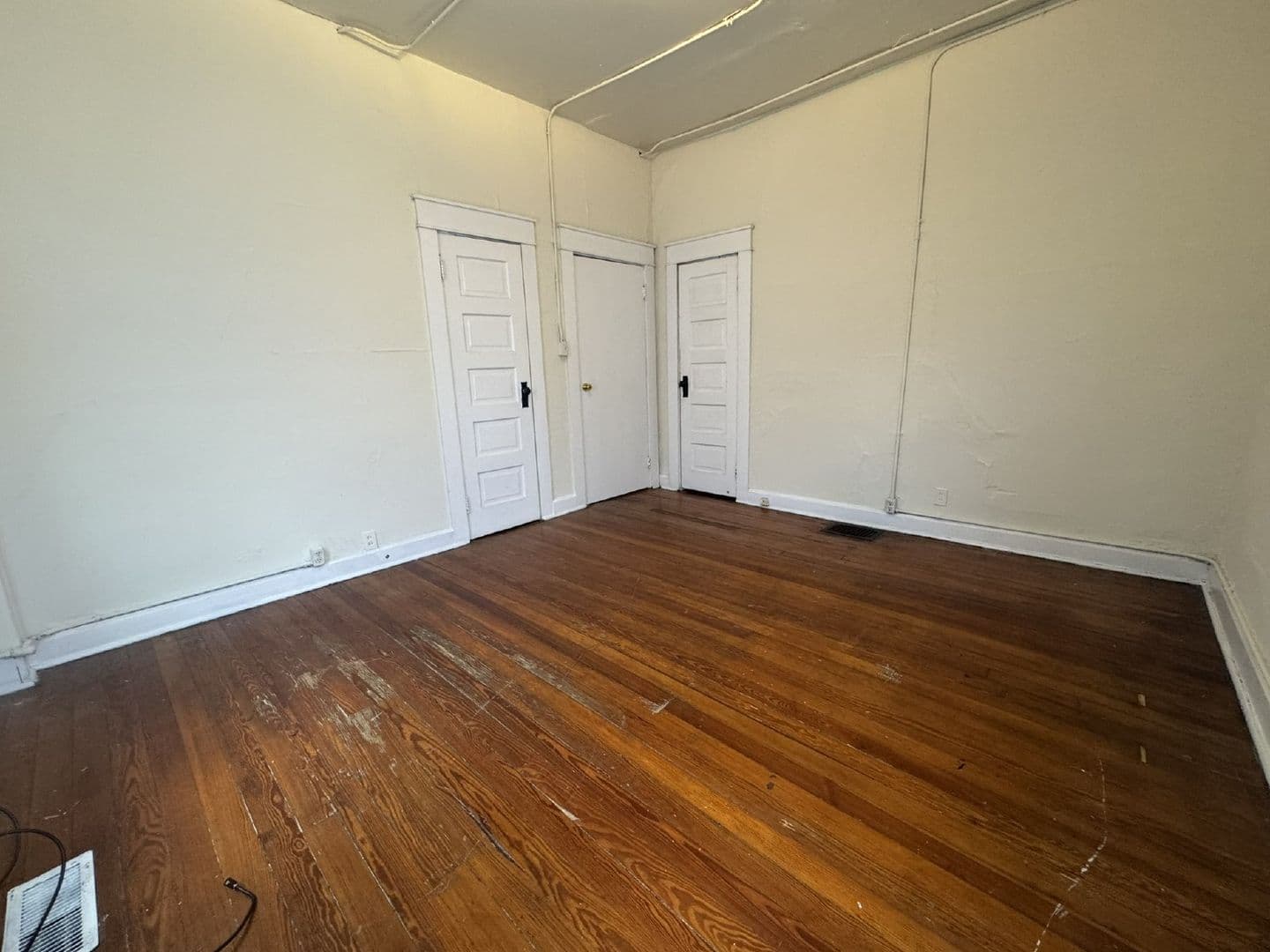 Bloomington House: 215 E. 9th St.