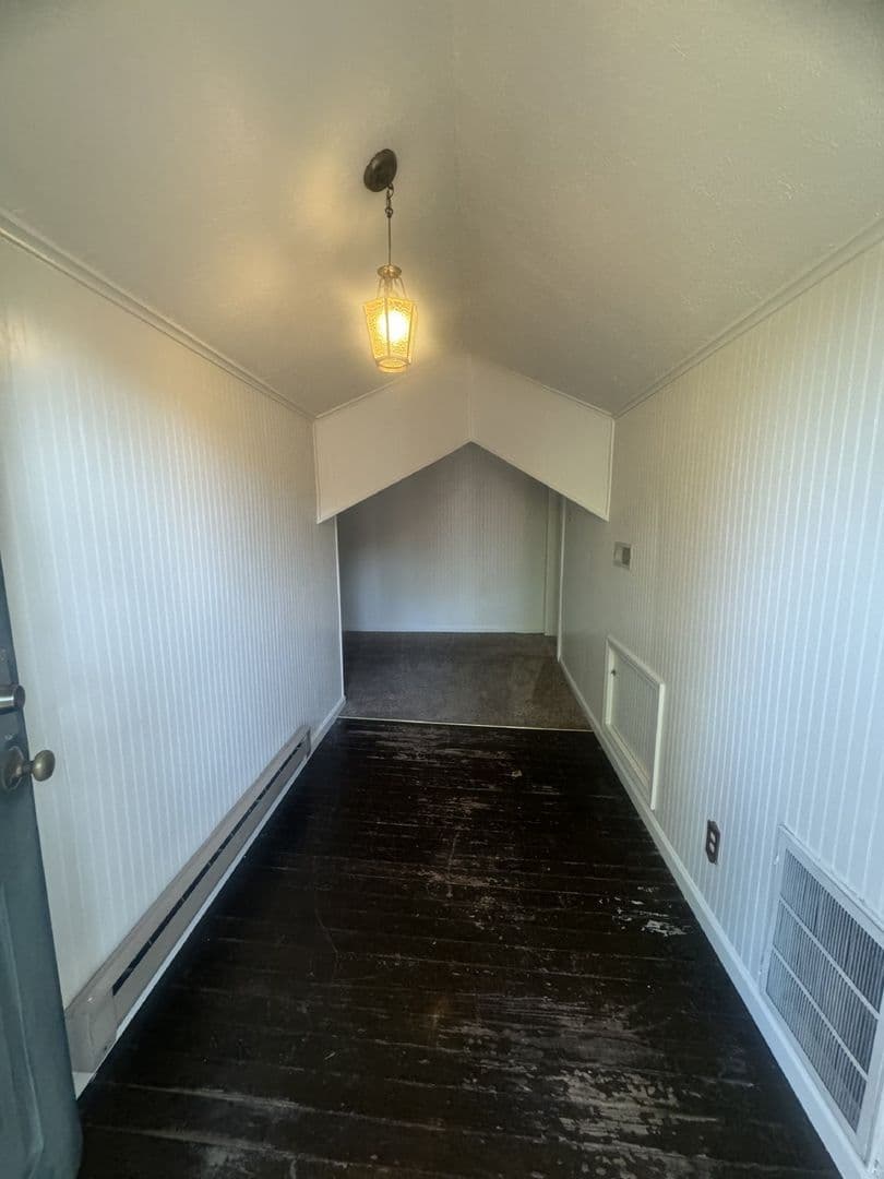 Bloomington House: 317 N. Indiana #3