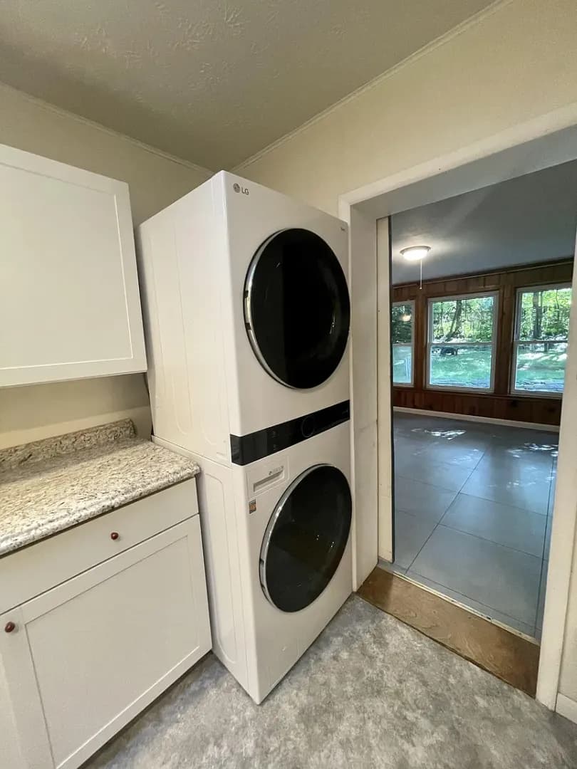 Bloomington House: 817 S Henderson