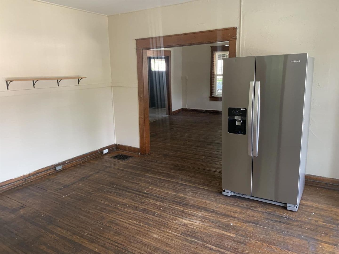 Bloomington House: 320 N. Lincoln