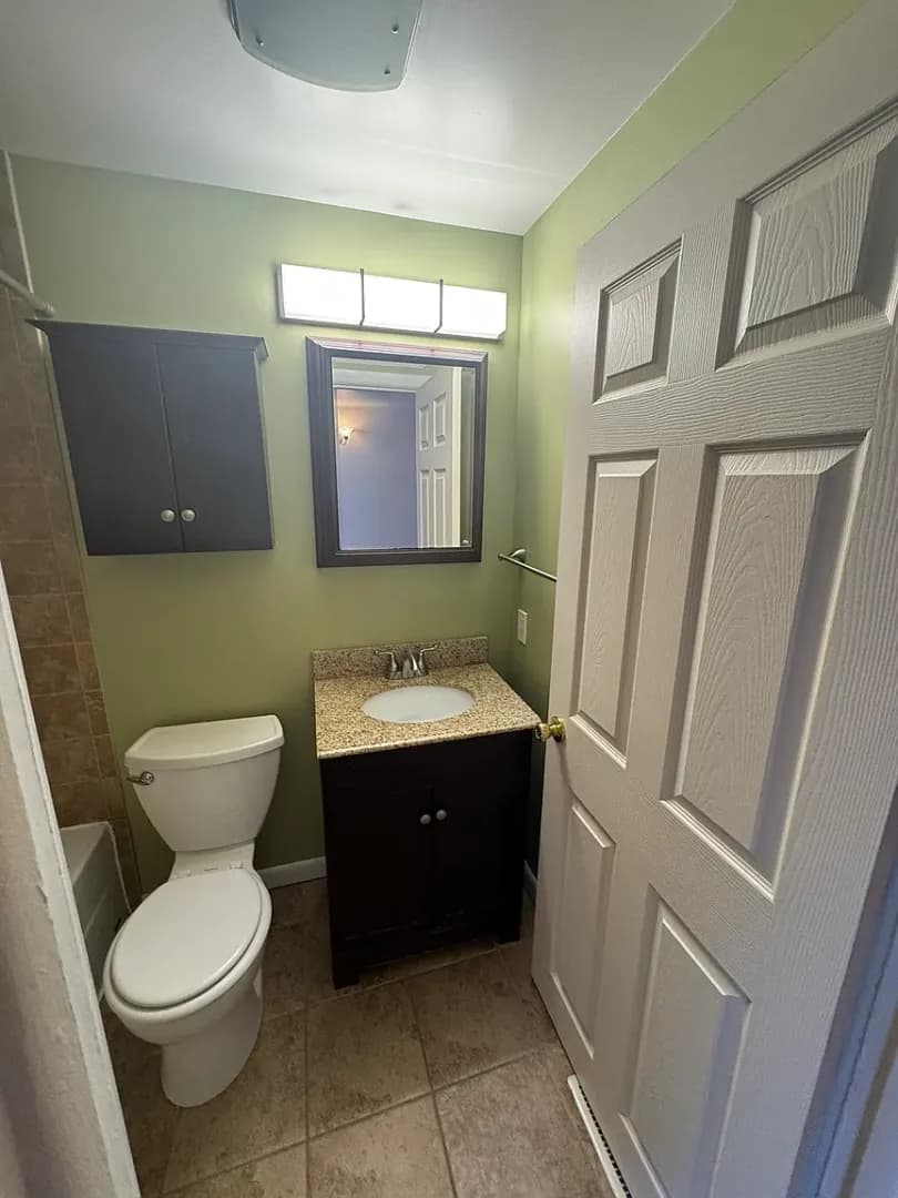 Bloomington House: 500 S Lincoln St