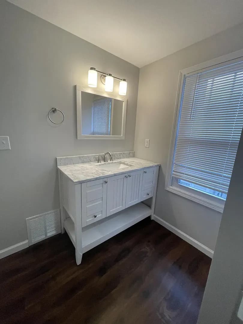 Bloomington House: 600 E 1st