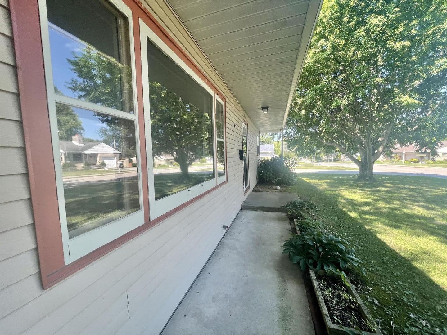 Bloomington House: 1822 E. 2nd St.