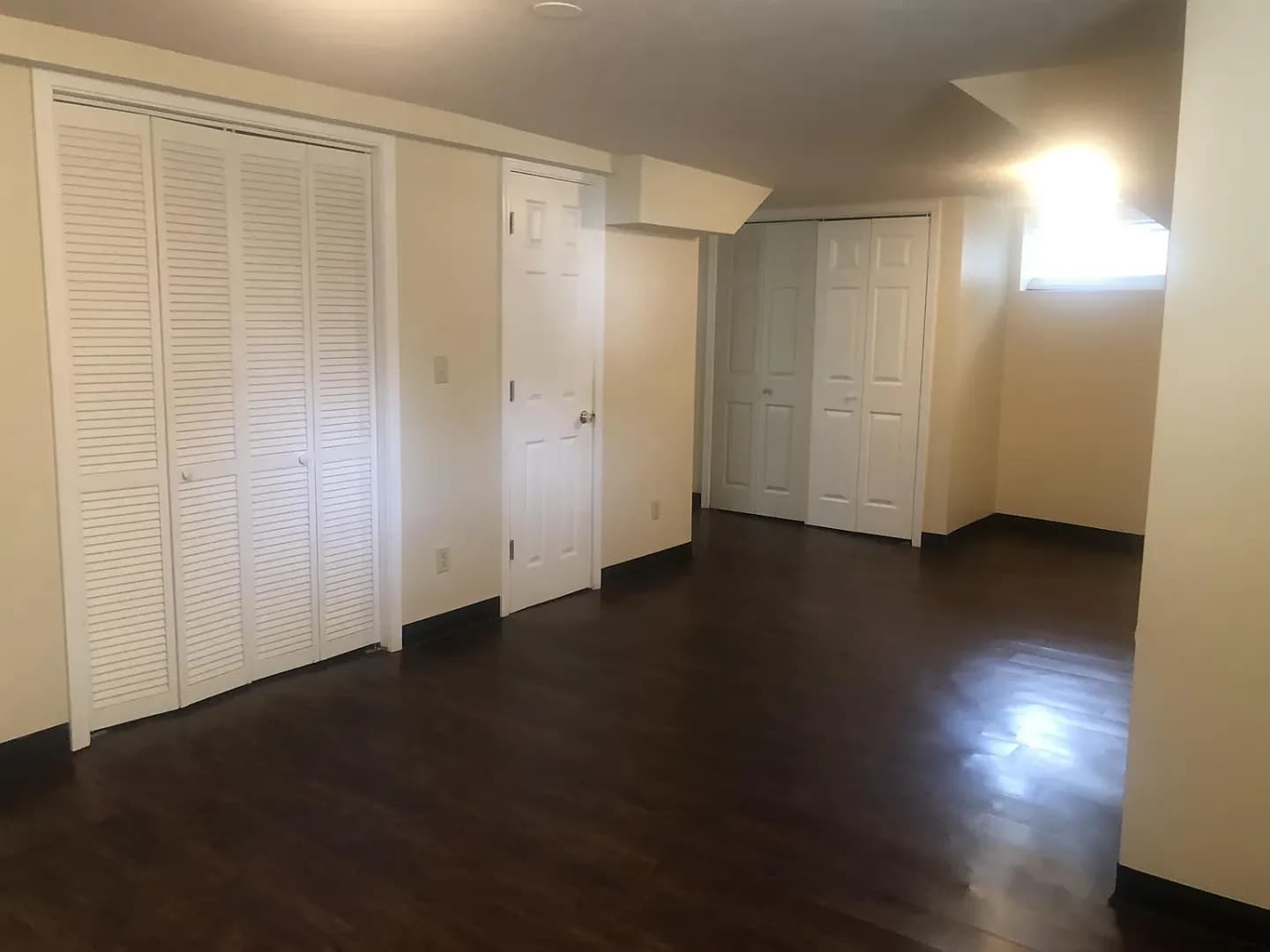Bloomington House: 449 S Henderson St